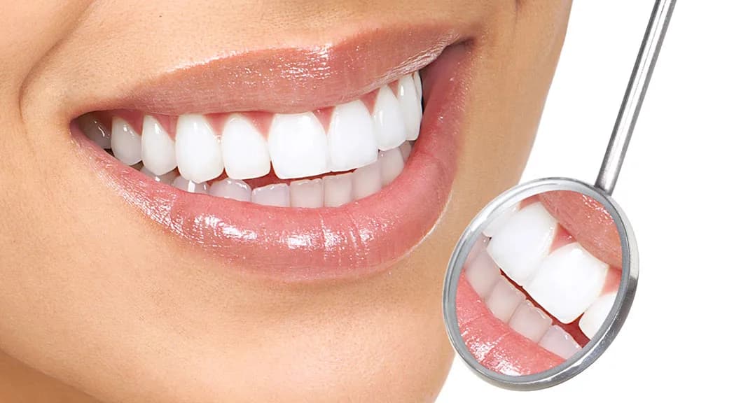 Ästhetische Zahnbehandlung für ein perfektes Lächeln